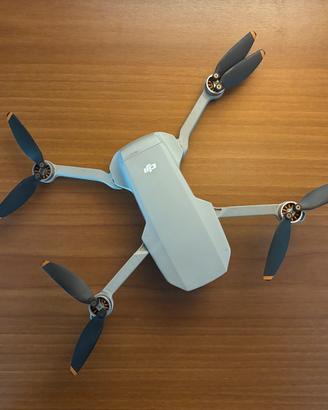 DJI Mini 2 Fly More Combo