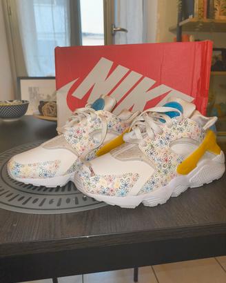 Nike Huarache 43 smooth flowers w .