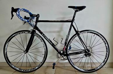 Bici da corsa telaio acciaio