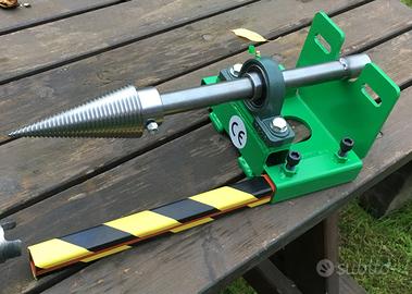 Spaccalegna a vite per motocoltivatore