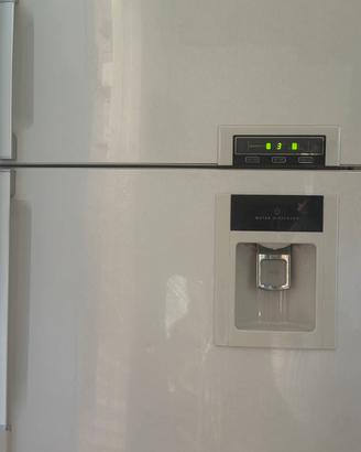 Frigo Lg Doppia porta maxi capacità.