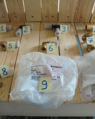 Raccordi Geberit Mepla a pinzare dm.20