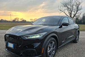 Ford Mustang Mach-E Standard Range 269 CV