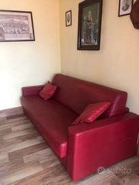 Divano in pelle matrimoniale