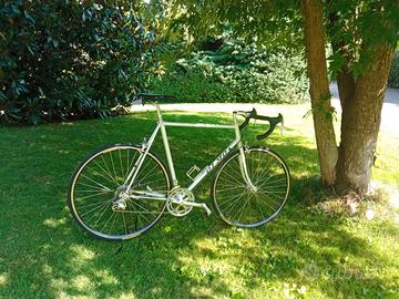 Bicicletta da corsa Olmo- Campagnolo Athena