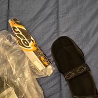 ginocchiere per moto