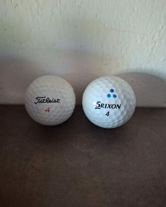 COPPIA DI PALLINE DA GOLF TITLEIST E SRIXON
