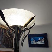 Piantana in ferro battuto co base in pietra serena