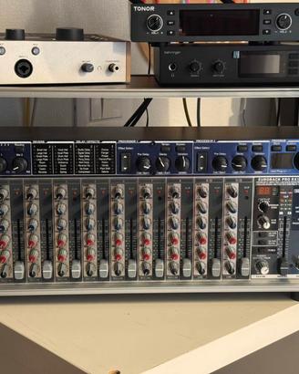 Behringer mixer PRO RX1202 FX V2