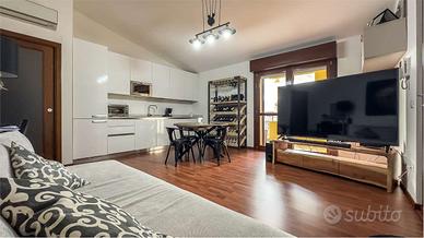 Elegante trilocale con due bagni