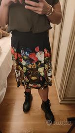 Gonna sartoriale stile D&G

-stampa siciliana – pe