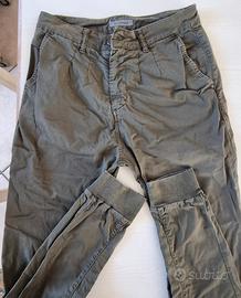 Pantaloni cotone con cannolet in fondo