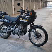 Honda NX650 Dominator 1999