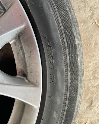 Cerchi in lega alfa mito piu gomme 4 stagioni