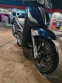 piaggio Beverly 350