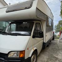 Camper Ford Transit 2.5 Diesel – 5 posti – mansard