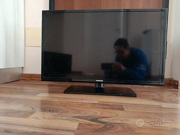 TV Samsung 32" LED + Decoder Digitale Terrestre DV