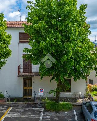 CASA SEMINDIPENDENTE A BORE