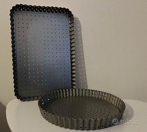 Stampi forati con fondo removibile