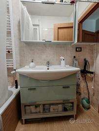 Mobile bagno con specchio