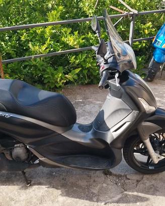 Beverly 350st