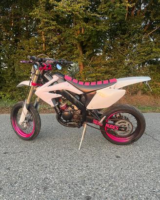 HM 50