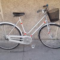 3 bici donna 26 con cestino pronte all'uso 