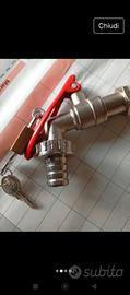 rubinetto portagomma con lucchetto 