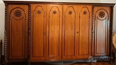 Armadio classico a 6 Ante in legno massiccio 
