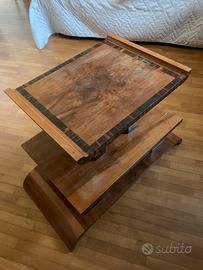 Tavolo vintage in legno scuro con base centrale
