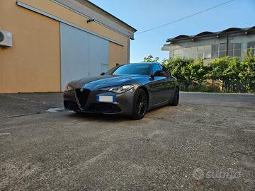 Alfa Romeo Giulia Super 2017 2.2D 180CV AT8