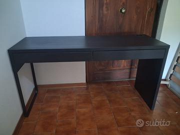 Scrivania ikea MICKE