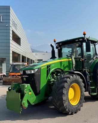 TRATTORE JOHN DEERE 8370R
