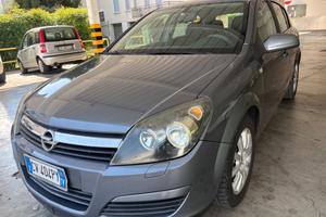 Opel Astra 1.7 CDTI berlina ok neo patentati