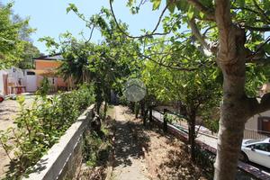 PORZIONE DI BIFAMILIARE A TORCHIARA