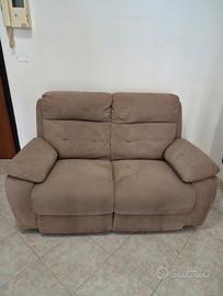 Divano modello Aurora da 2 posti