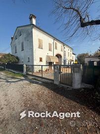 Appartamento di 303 m² con più di 5 locali a Gualt