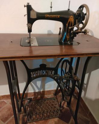 Macchina da cucire vintage Phoenix