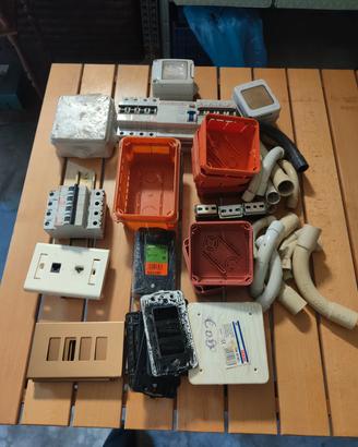 materiale elettrico 