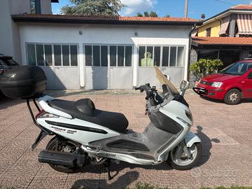 Scooter Sym Joymax 300i