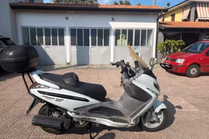 Scooter Sym Joymax 300i