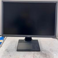12 monitor 22" LED in blocco 100 euro!