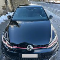 Volkswagen Golf GTI 7.5 performance 245 cv