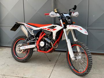 Beta RR 125 LC 4T enduro 2022 A1