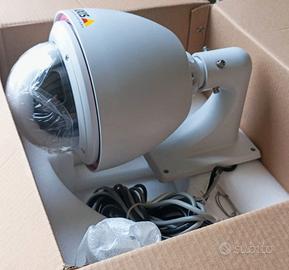 Telecamera AXIS 215 PTZ-E Network Camera