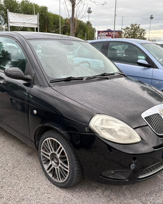 Lancia Ypsilon 1.2 Argento