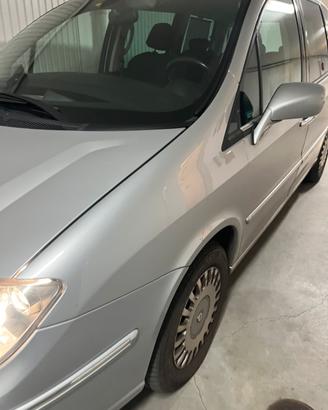Lancia Phedra Executive 136 cv/100 KW
