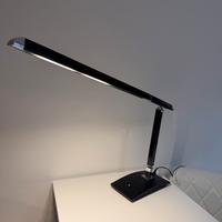 Lampada design da ufficio o soggiorno