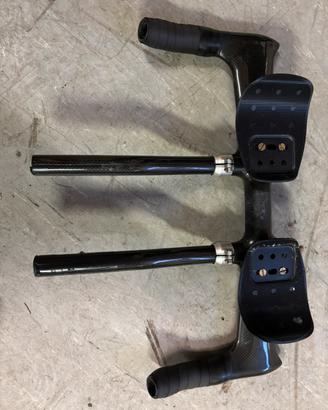 Manubrio bici da corsa in carbonio