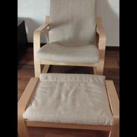 sedia a dondolo Ikea poang con poggia piedi 